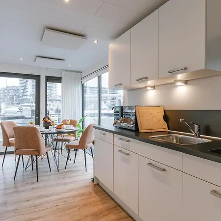 Houseboat-oostende * 奥斯滕德