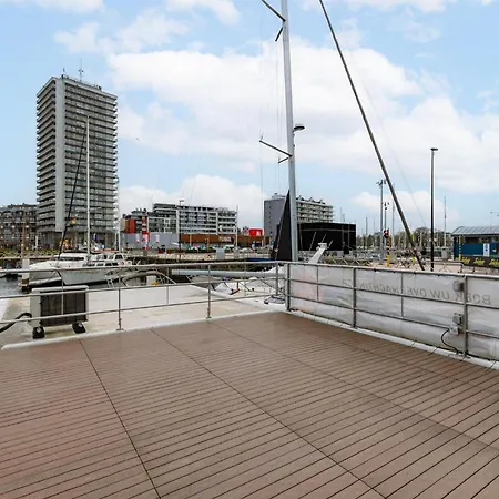 ספינת מלון Houseboat-oostende
