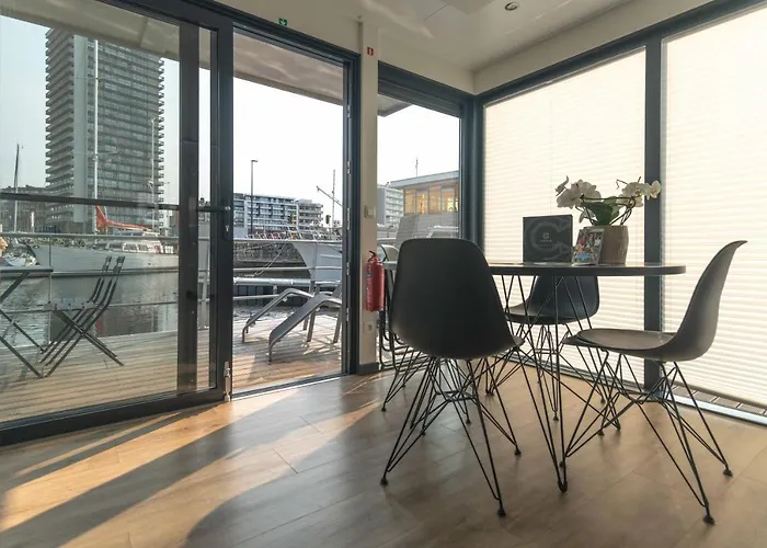 船屋 Houseboat-oostende 奥斯滕德