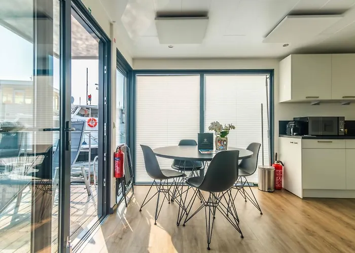 Houseboat-oostende * 奥斯滕德