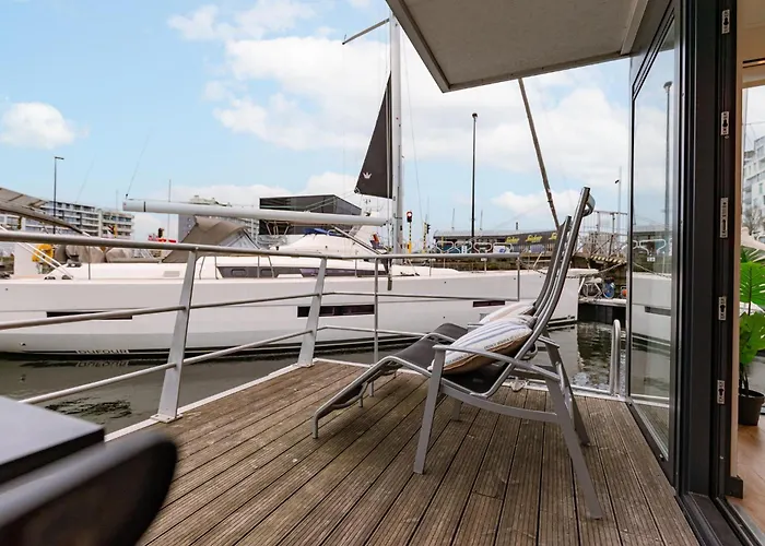 Hotel na wodzie Houseboat-oostende *