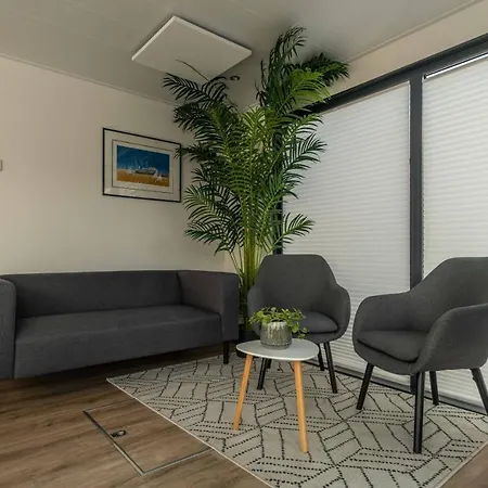 Houseboat-oostende * Ostend