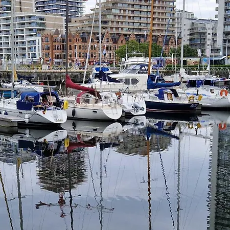 Houseboat-oostende *